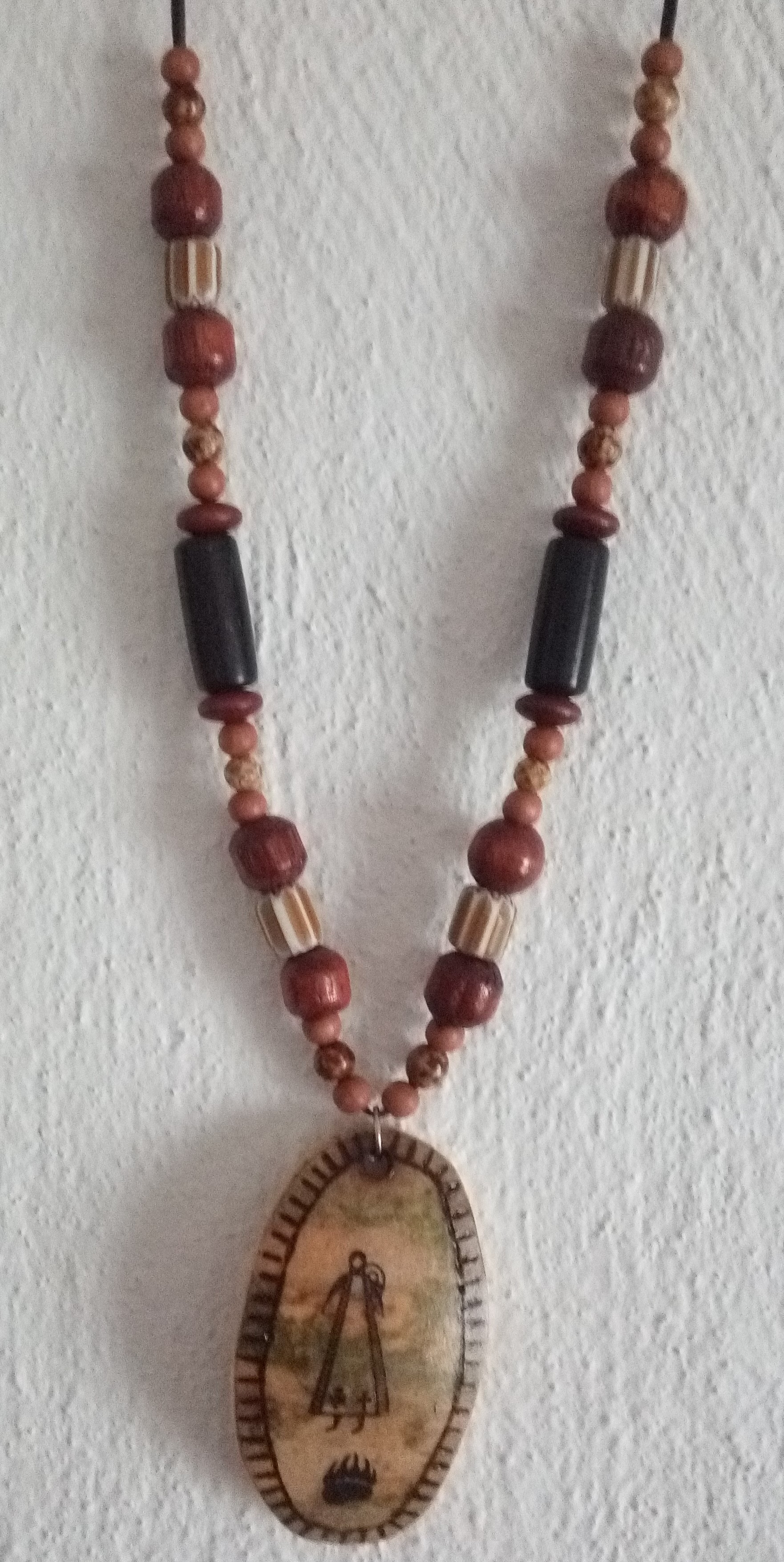 Náhrdelník amulet "indiánka Černá medvědice"